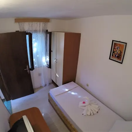 Guest Kostovi Pensionat *